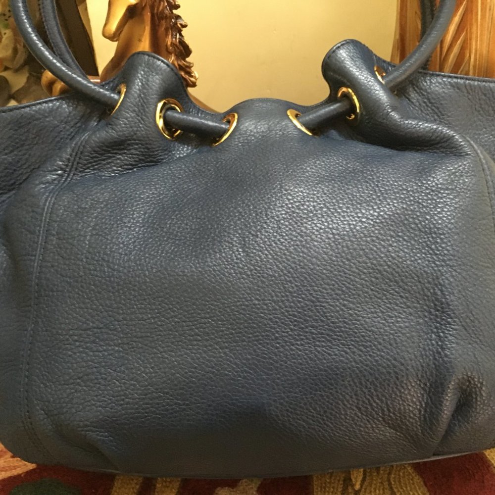 Authentic Michael Kors LG Ring Tote Navy Blue - Picture 11 of 16